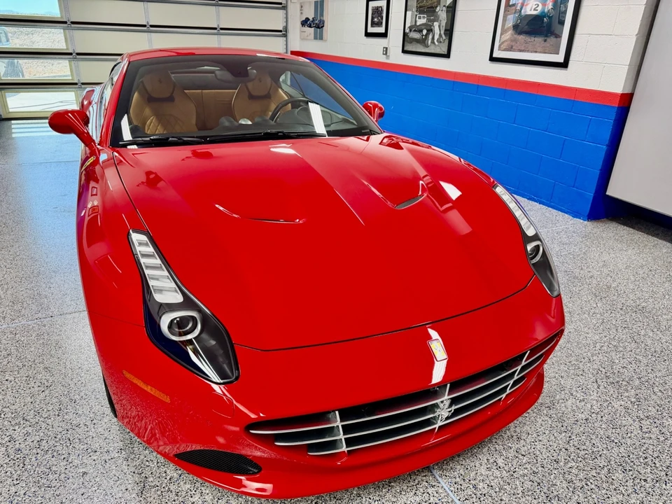 2015 Ferrari California T - Image 6 of 31