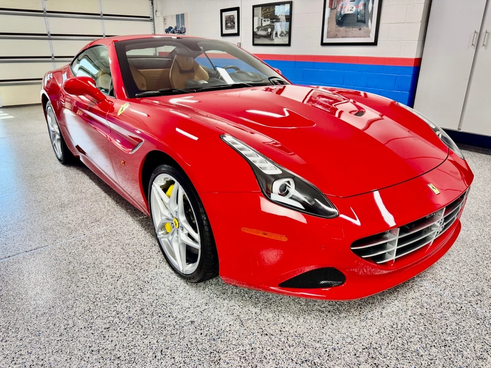2015 Ferrari California T - Image 5 of 31