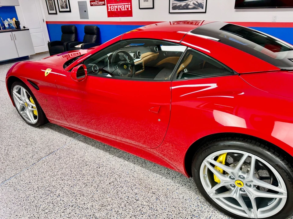 2015 Ferrari California T - Image 15 of 31