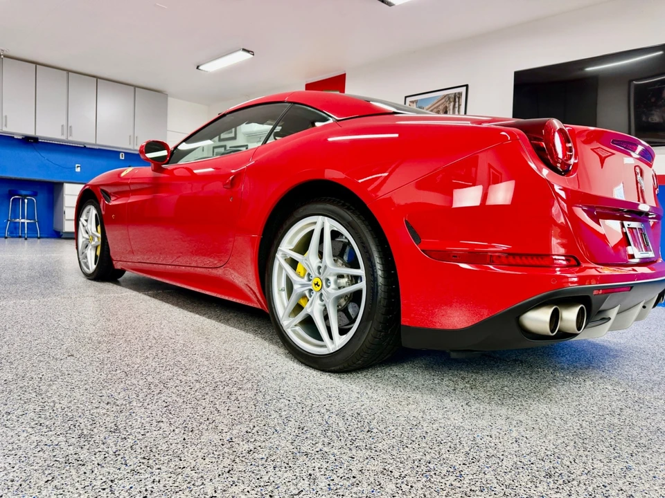 2015 Ferrari California T - Image 13 of 31