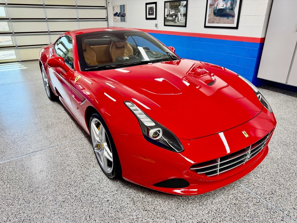 2015 Ferrari California T - Image 3 of 31