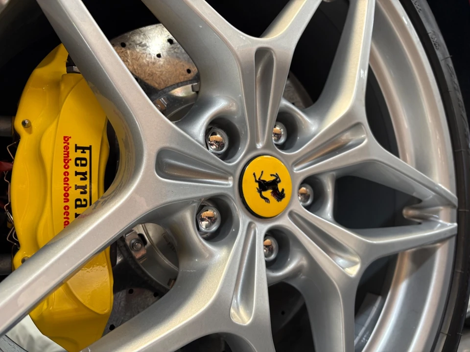 2015 Ferrari California T - Image 19 of 31