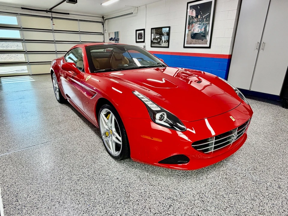2015 Ferrari California T - Image 20 of 31