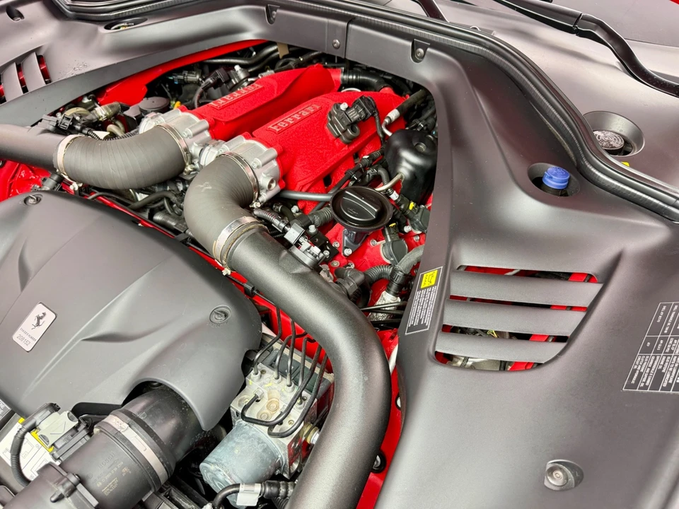2015 Ferrari California T - Image 22 of 31