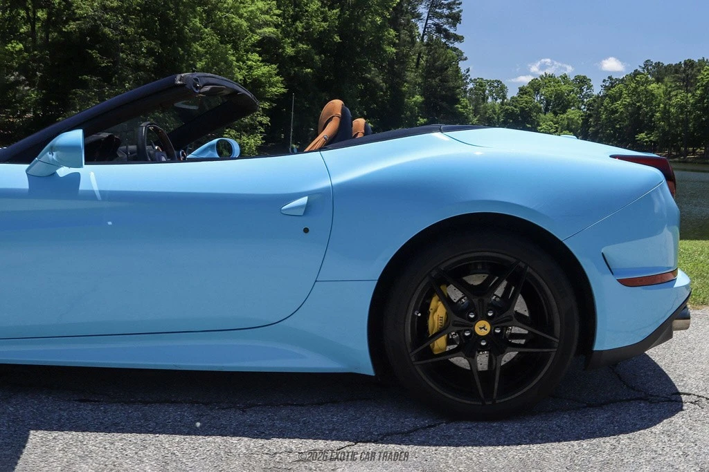 2015 Ferrari California T - Image 5 of 24