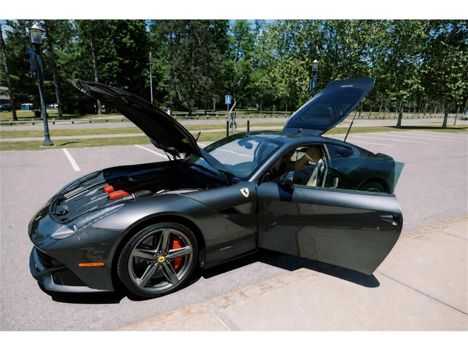 2015 Ferrari F12berlinetta - Image 29 of 31