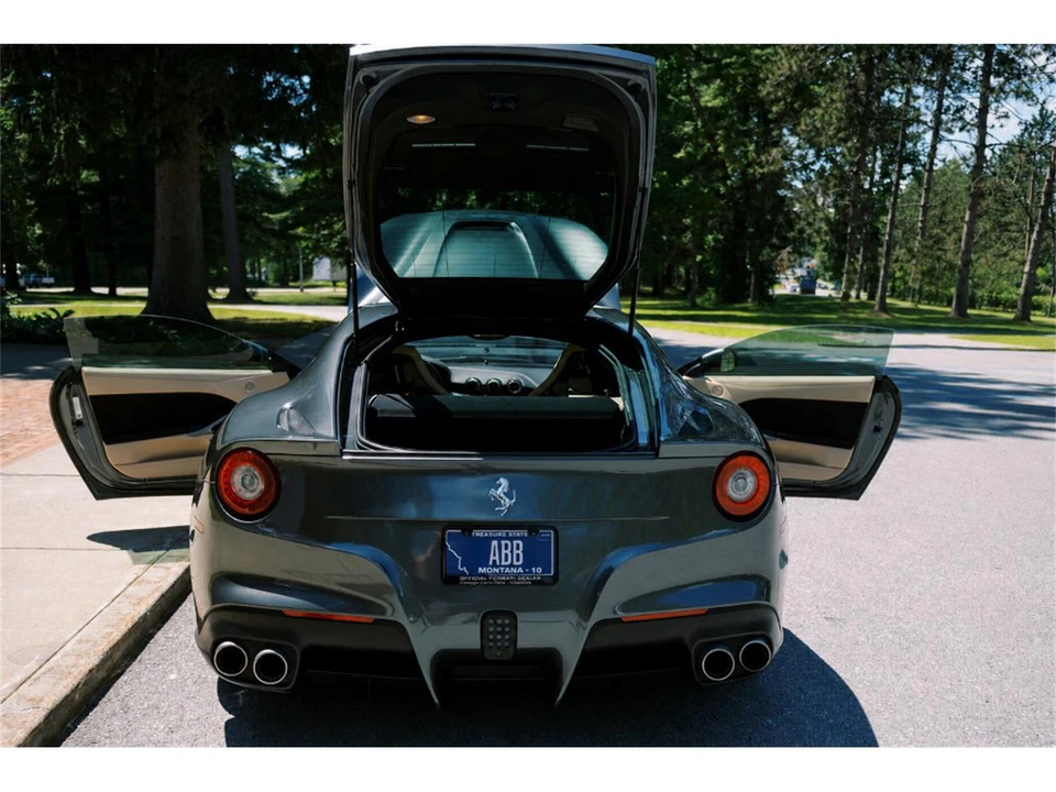 2015 Ferrari F12berlinetta - Image 31 of 31