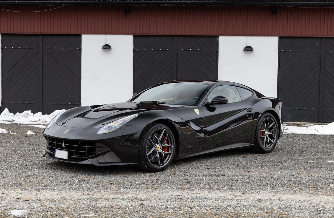 2015 Ferrari F12berlinetta - Image 4 of 31