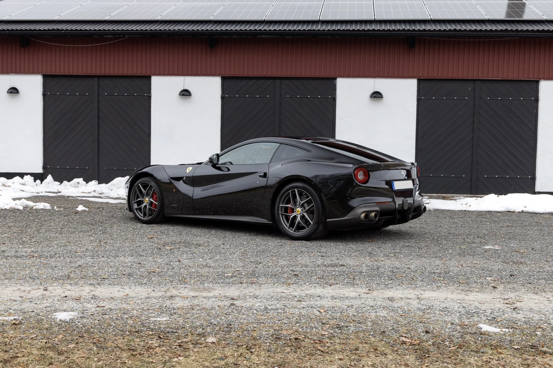 2015 Ferrari F12berlinetta - Image 8 of 31
