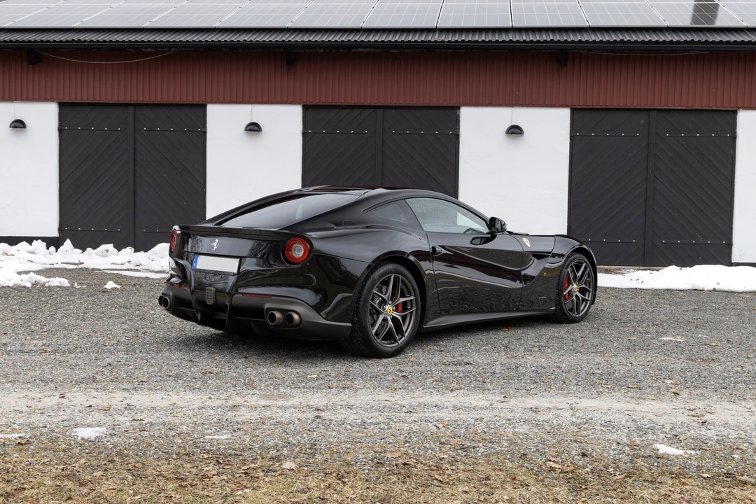 2015 Ferrari F12berlinetta - Image 10 of 31