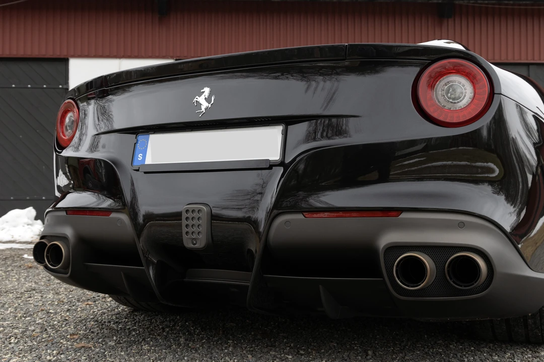 2015 Ferrari F12berlinetta - Image 18 of 31