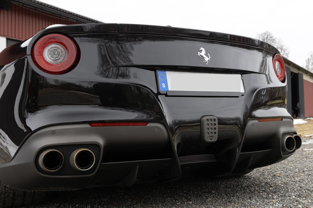 2015 Ferrari F12berlinetta - Image 19 of 31