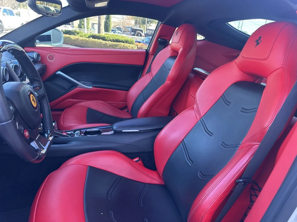 2015 Ferrari F12berlinetta - Image 7 of 7