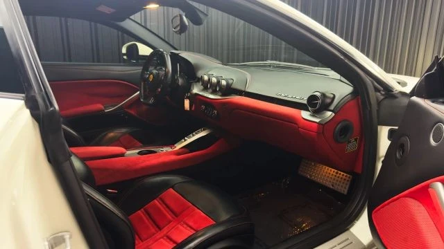 2015 Ferrari F12berlinetta - Image 16 of 20