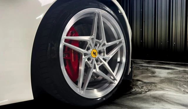 2015 Ferrari F12berlinetta - Image 14 of 20