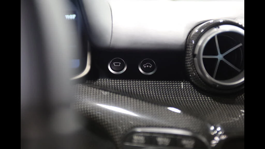 2015 Ferrari F12berlinetta - Image 29 of 31