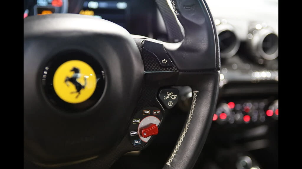 2015 Ferrari F12berlinetta - Image 27 of 31