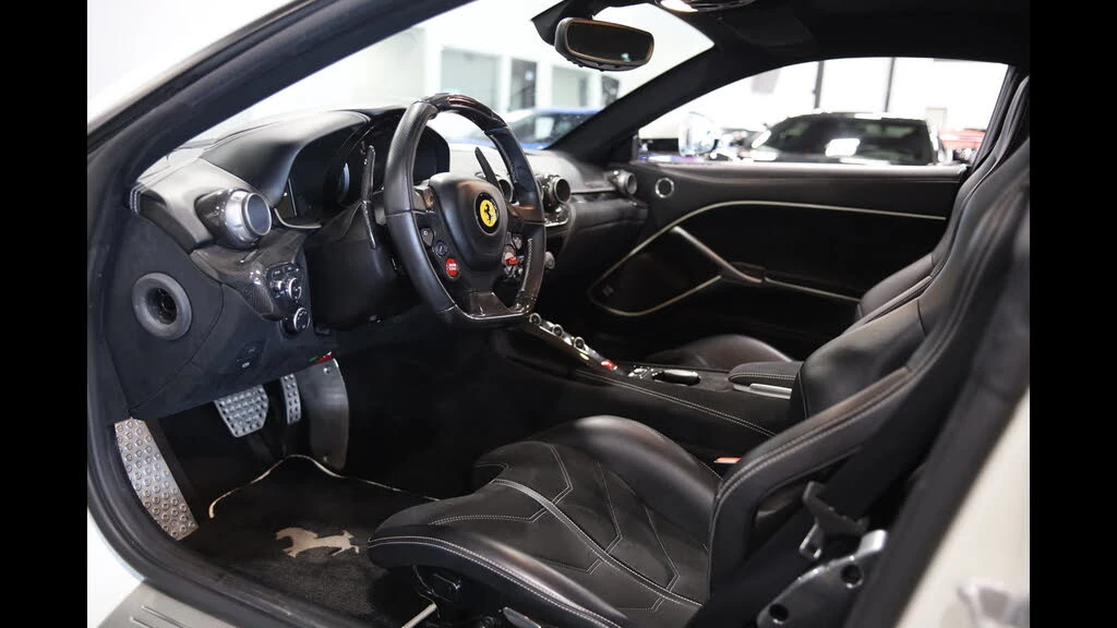 2015 Ferrari F12berlinetta - Image 17 of 31