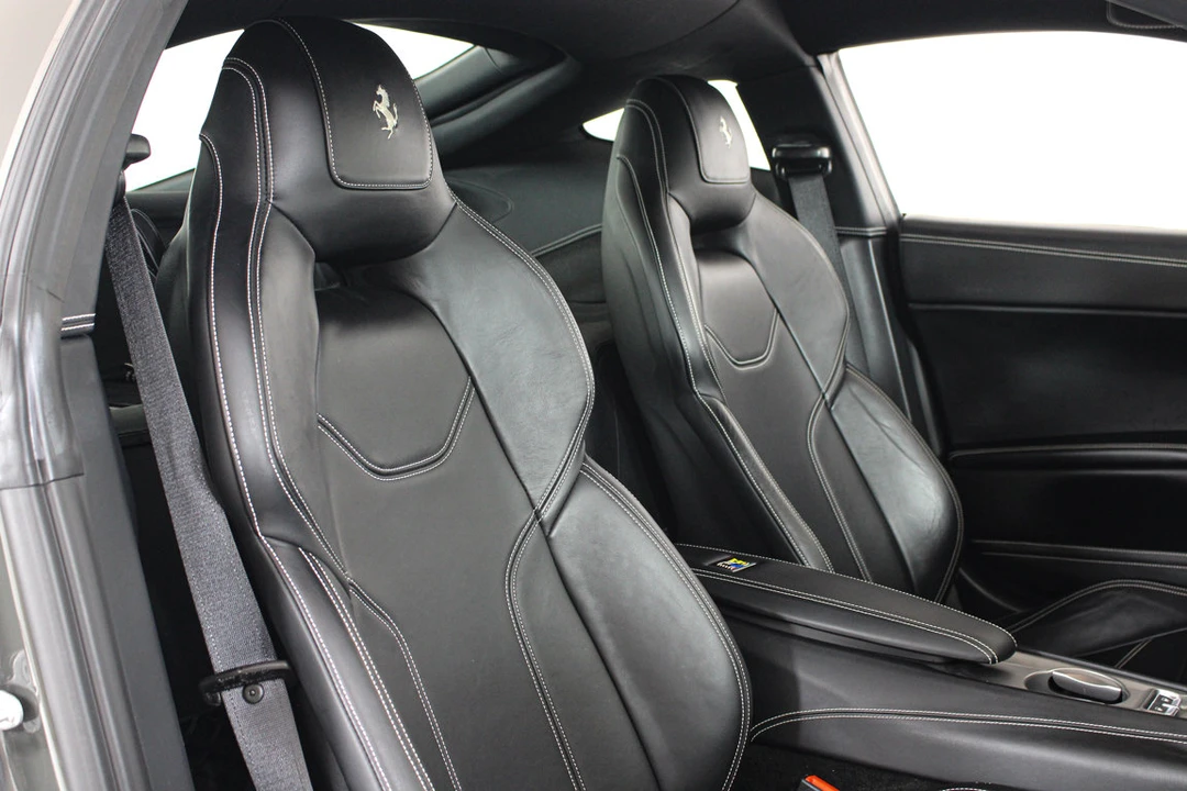 2015 Ferrari F12berlinetta - Image 29 of 31