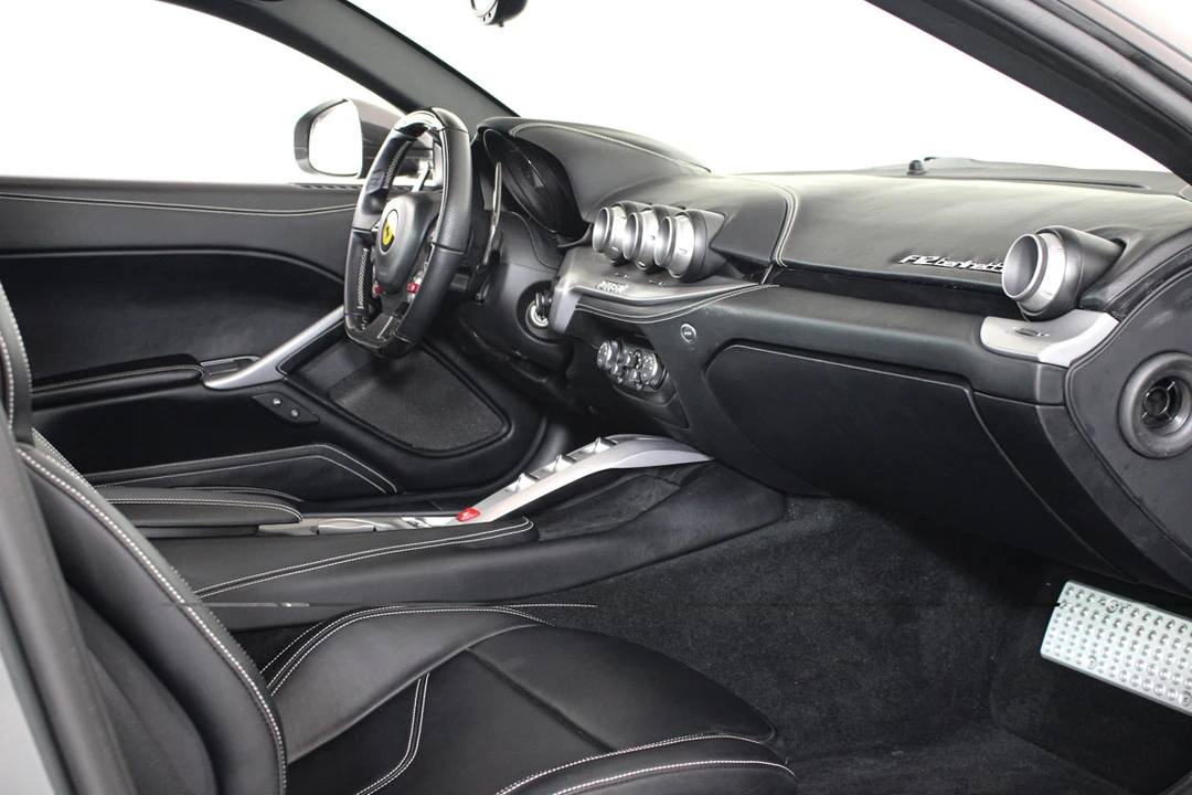 2015 Ferrari F12berlinetta - Image 30 of 31