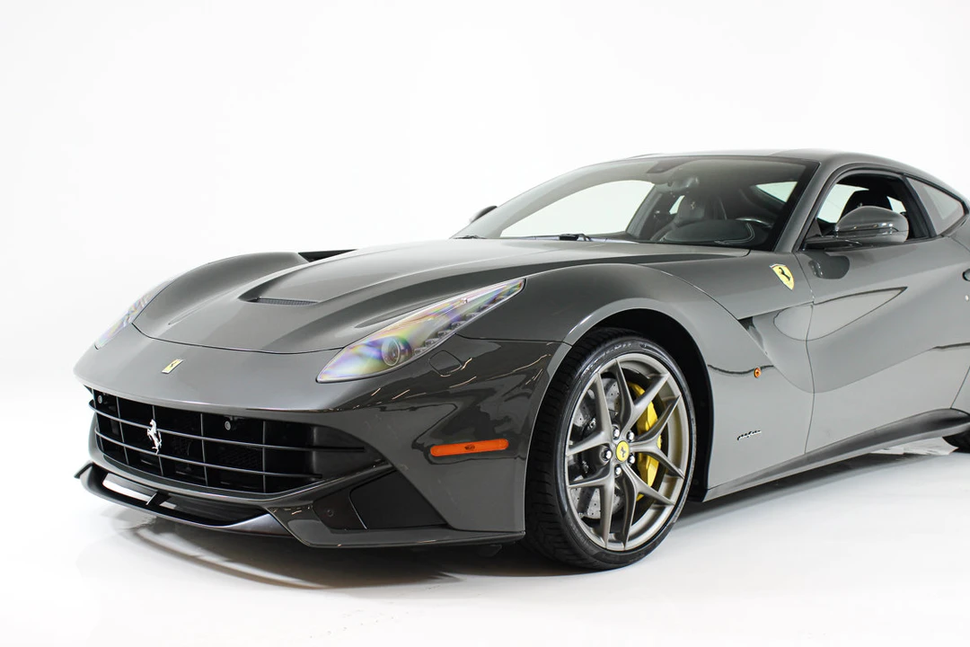 2015 Ferrari F12berlinetta - Image 3 of 31