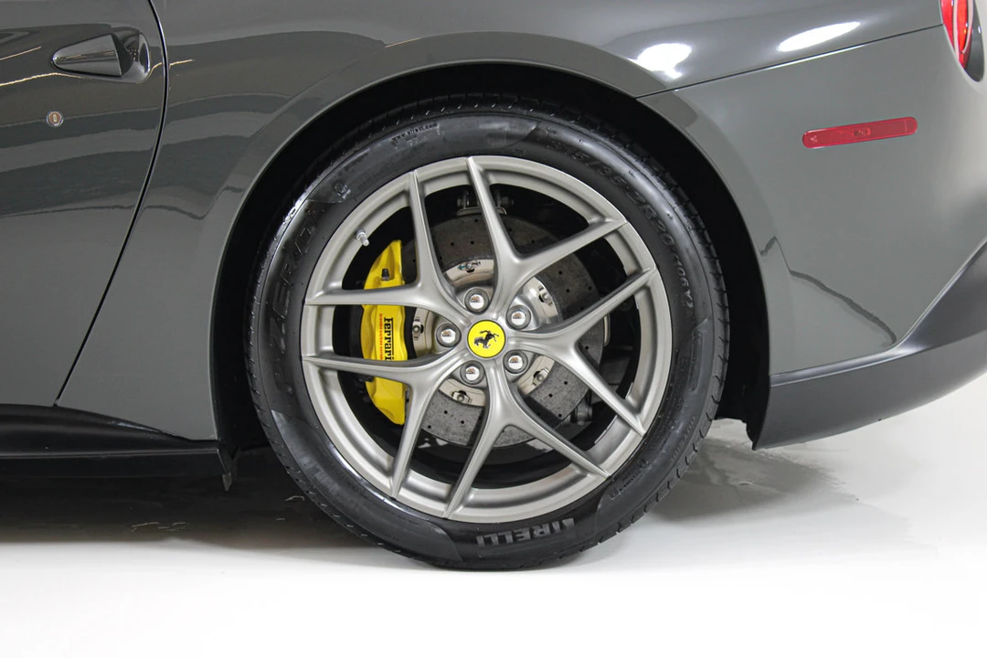 2015 Ferrari F12berlinetta - Image 19 of 31