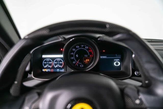 2015 Ferrari F12berlinetta - Image 19 of 31