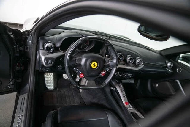 2015 Ferrari F12berlinetta - Image 17 of 31