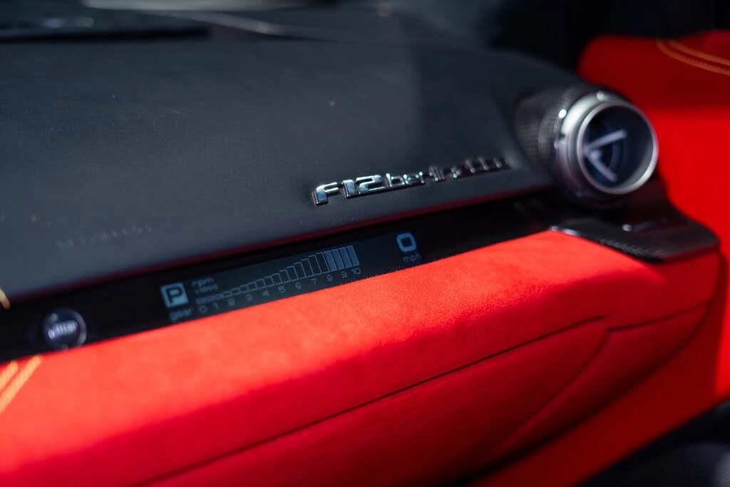 2015 Ferrari F12berlinetta - Image 25 of 31