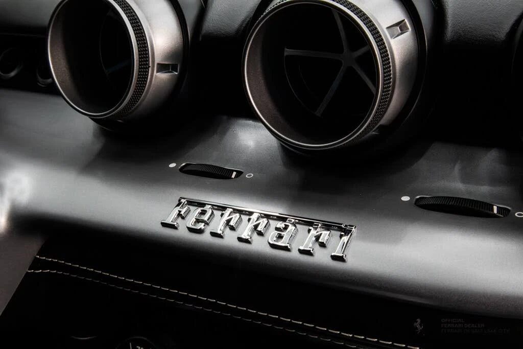 2015 Ferrari F12berlinetta - Image 15 of 18