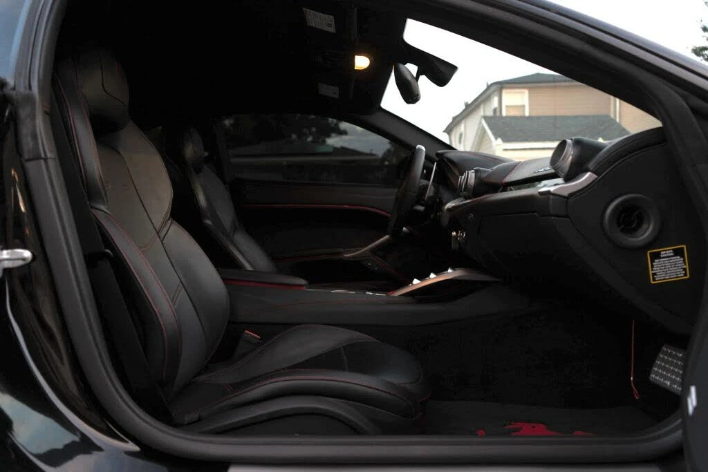 2015 Ferrari F12berlinetta - Image 28 of 31