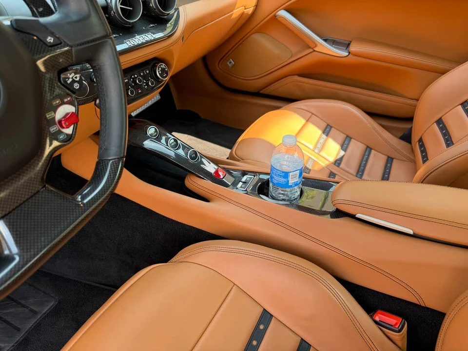 2015 Ferrari F12berlinetta - Image 17 of 26