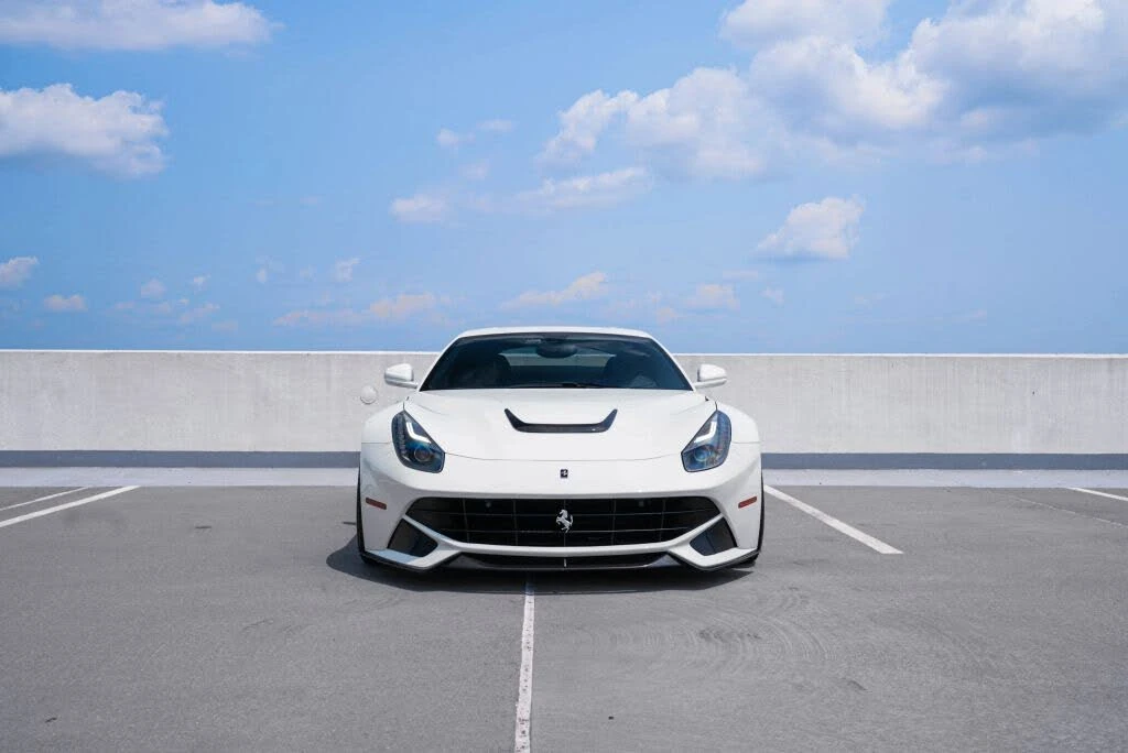 2015 Ferrari F12berlinetta - Image 4 of 31