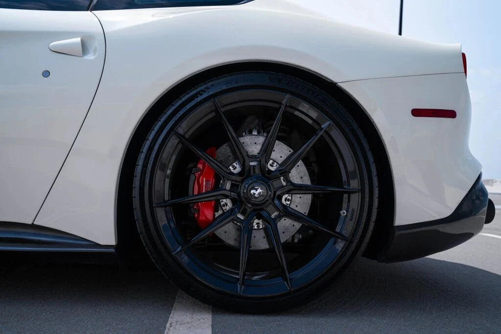 2015 Ferrari F12berlinetta - Image 13 of 31
