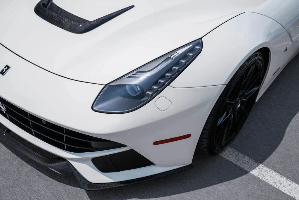 2015 Ferrari F12berlinetta - Image 28 of 31