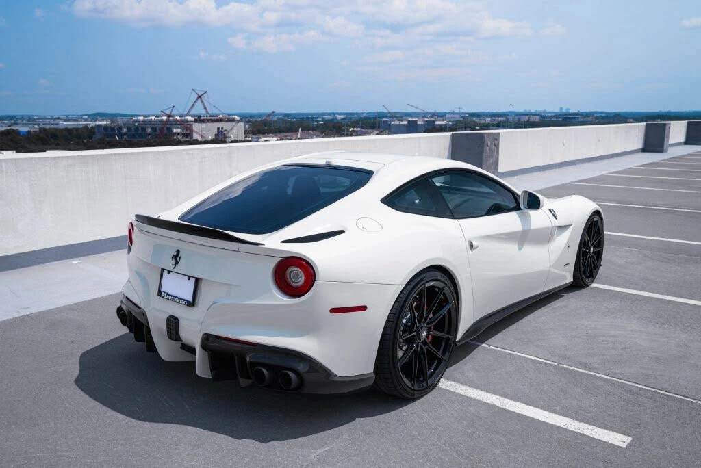 2015 Ferrari F12berlinetta - Image 15 of 31