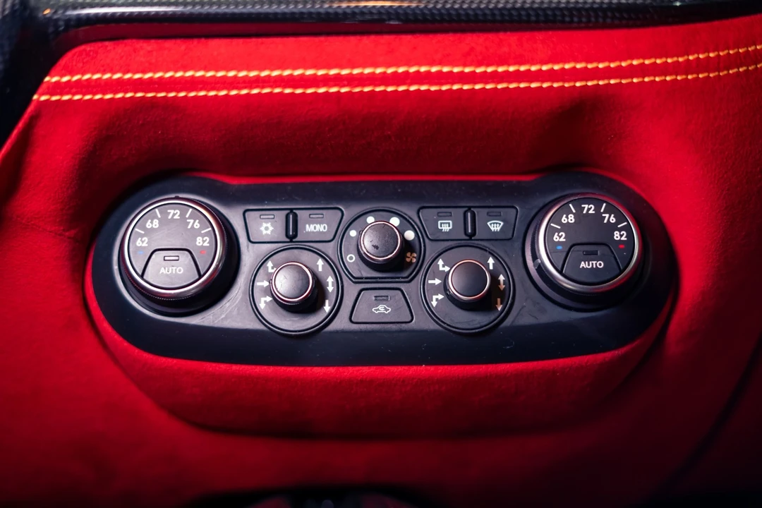 2015 Ferrari F12berlinetta - Image 15 of 31