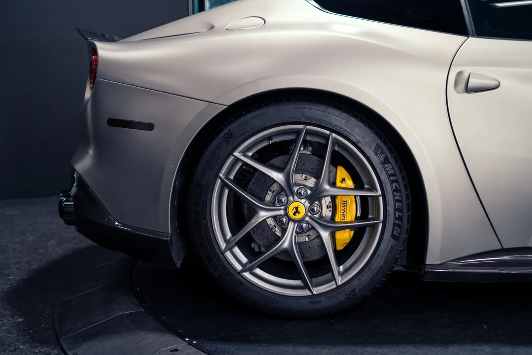 2015 Ferrari F12berlinetta - Image 18 of 31