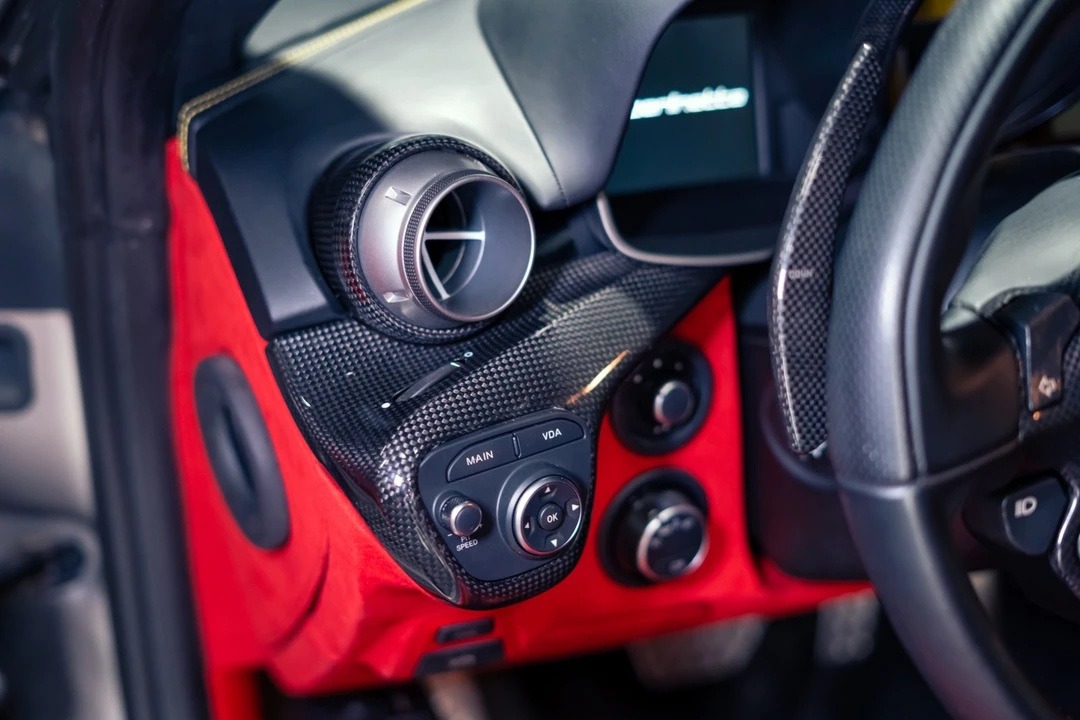 2015 Ferrari F12berlinetta - Image 19 of 31