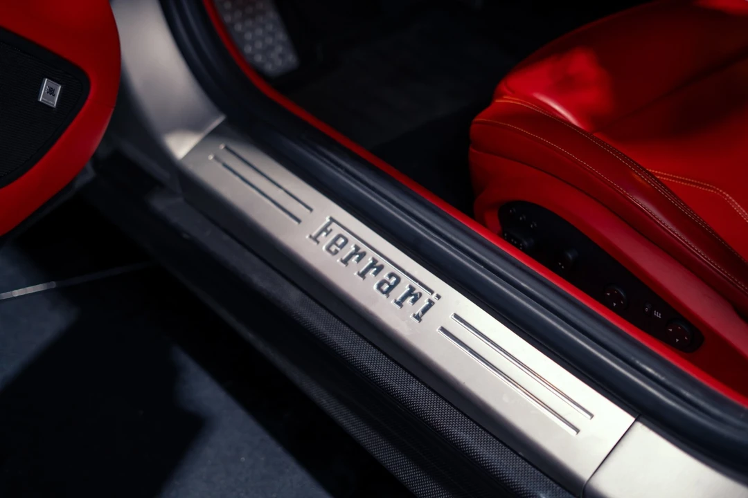 2015 Ferrari F12berlinetta - Image 31 of 31