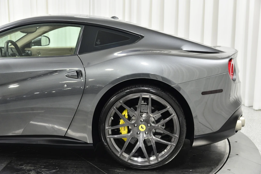 2015 Ferrari F12berlinetta - Image 11 of 21