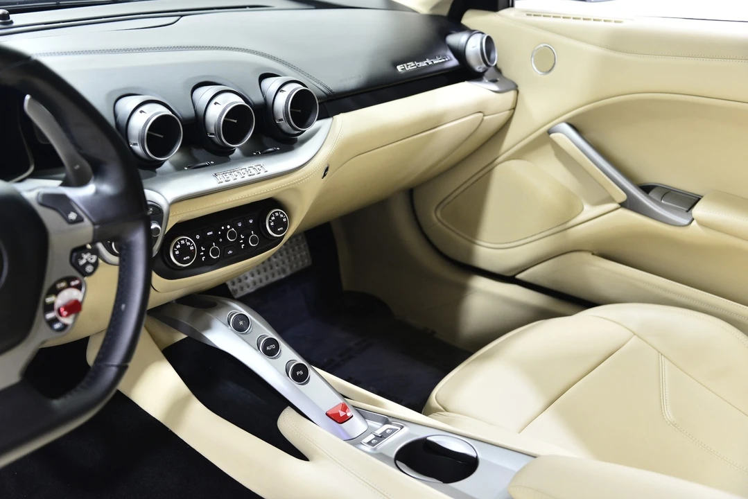 2015 Ferrari F12berlinetta - Image 15 of 21