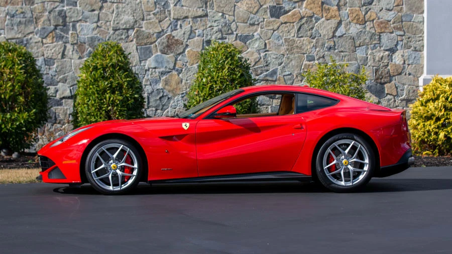 2015 Ferrari F12berlinetta - Image 2 of 18