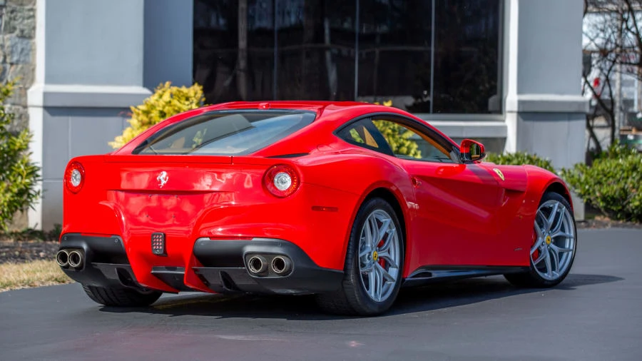 2015 Ferrari F12berlinetta - Image 13 of 18
