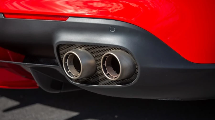 2015 Ferrari F12berlinetta - Image 16 of 18