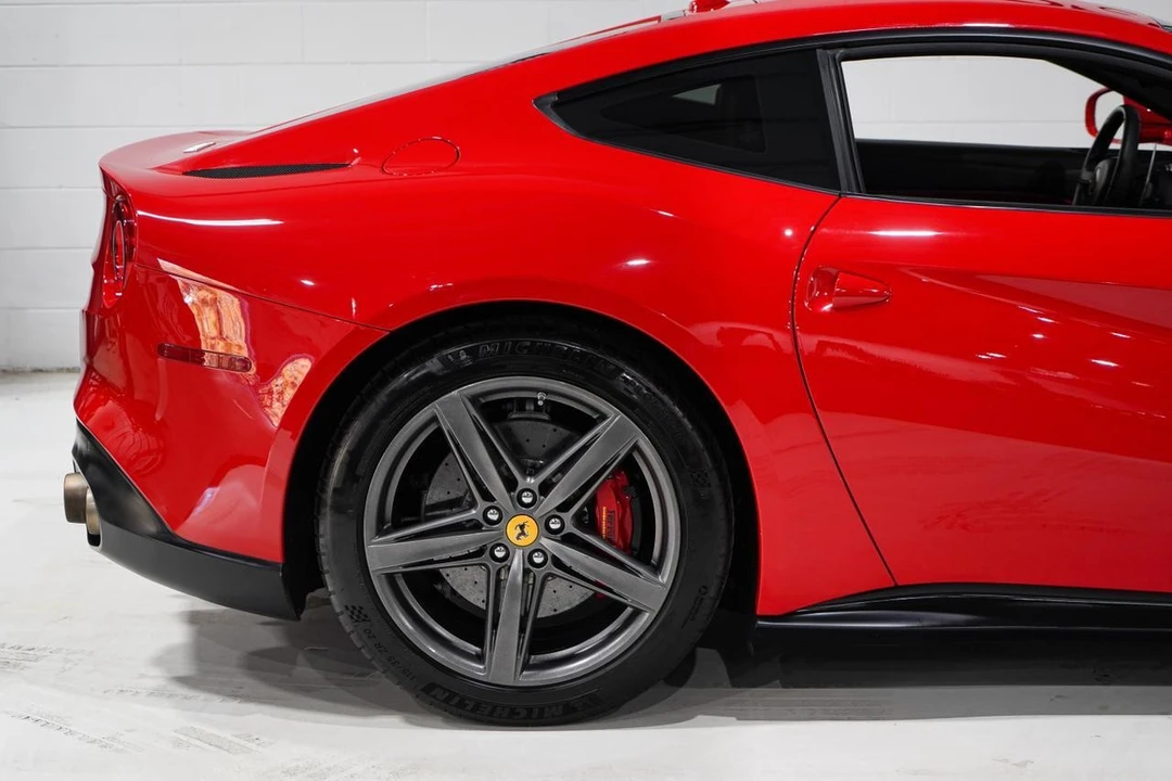 2015 Ferrari F12berlinetta - Image 19 of 21