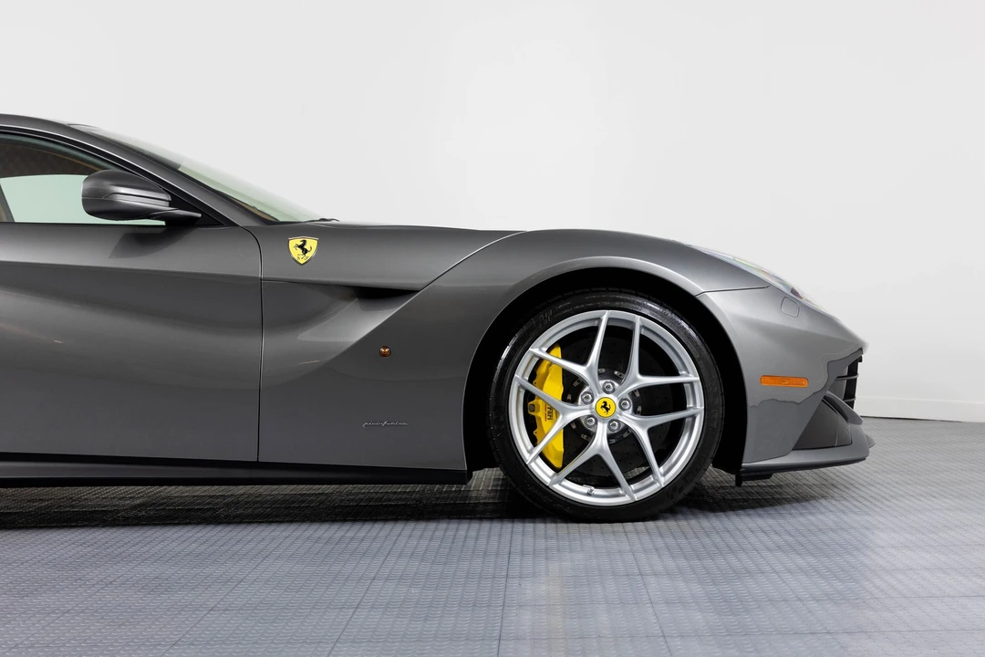 2015 Ferrari F12berlinetta - Image 14 of 21