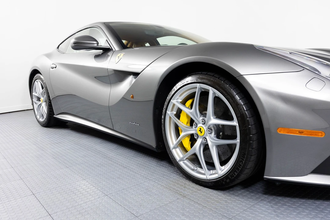 2015 Ferrari F12berlinetta - Image 16 of 21