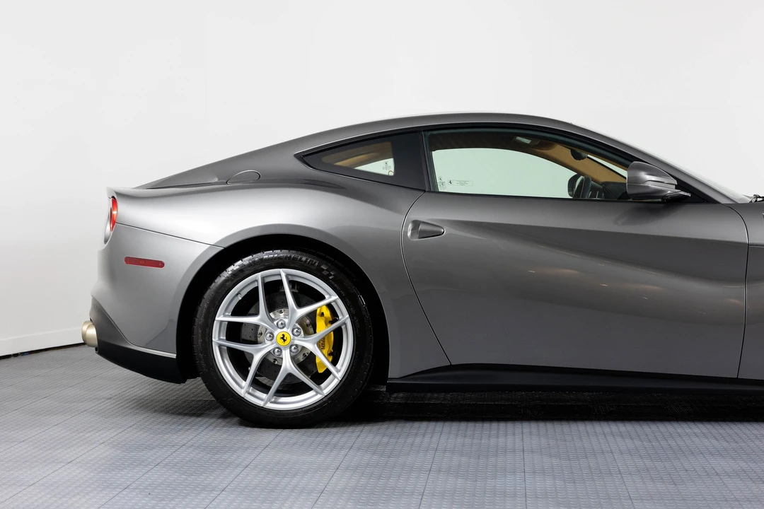 2015 Ferrari F12berlinetta - Image 13 of 21