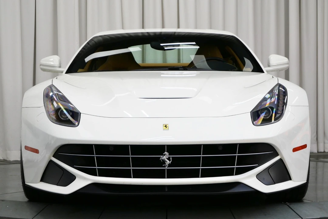 2015 Ferrari F12berlinetta - Image 4 of 21